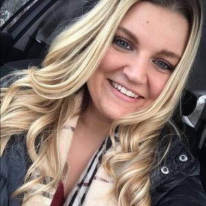 Meet your Posher, Jenna